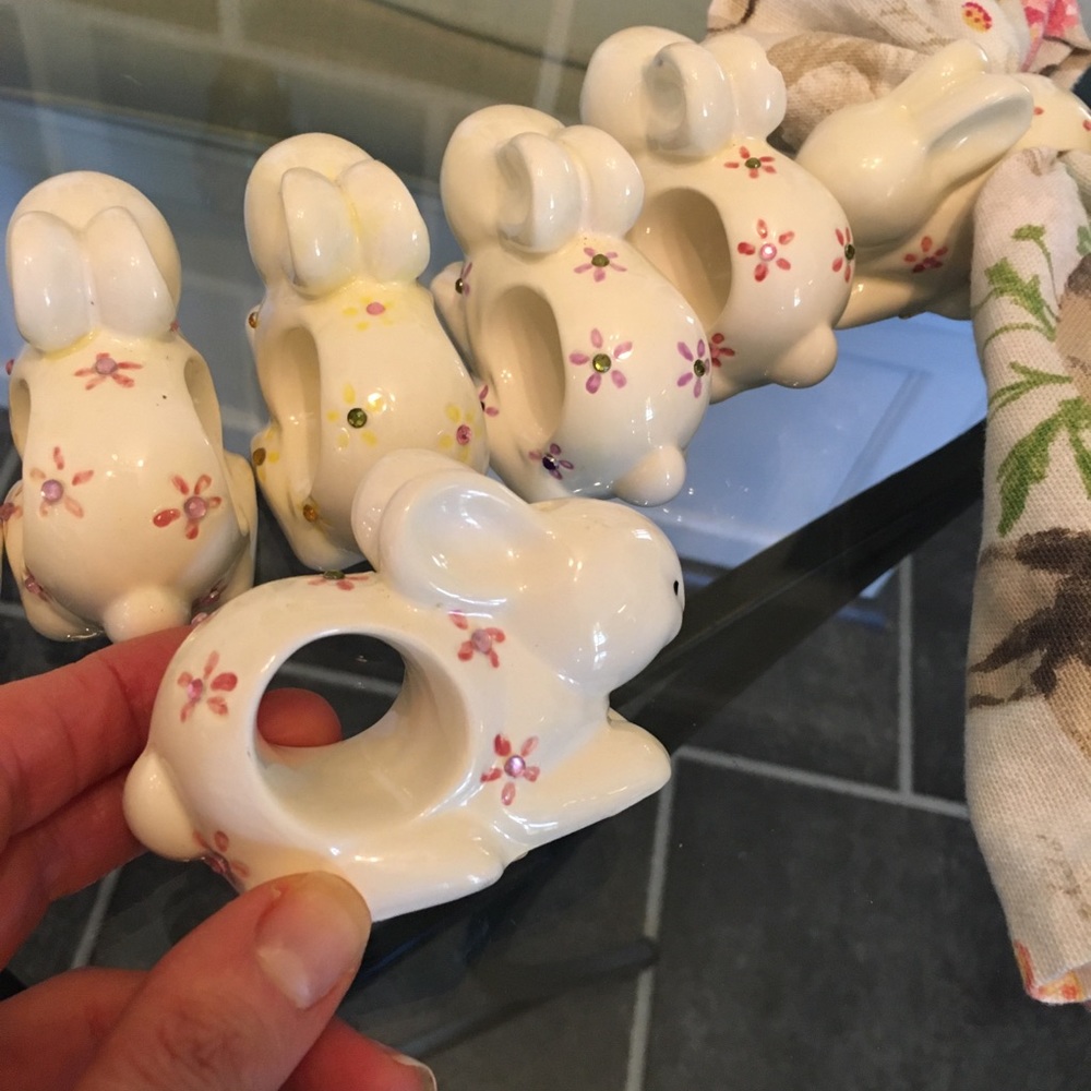Set of 8 Cottontale Bunny Rabbit Napkin Ring Holders White